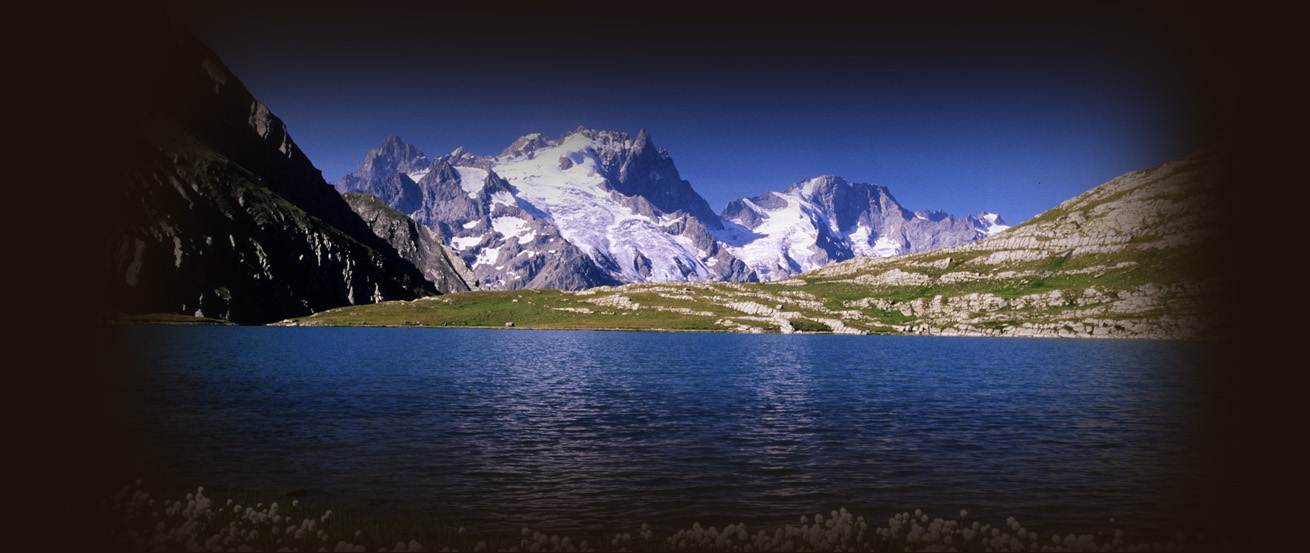 GITES PROCHES DE VAUJANY